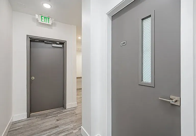 17 Harbor Ave SW #400 — Photo 17