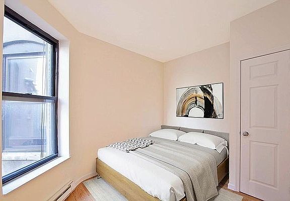 4th image of 127 W 106th St APT 2B