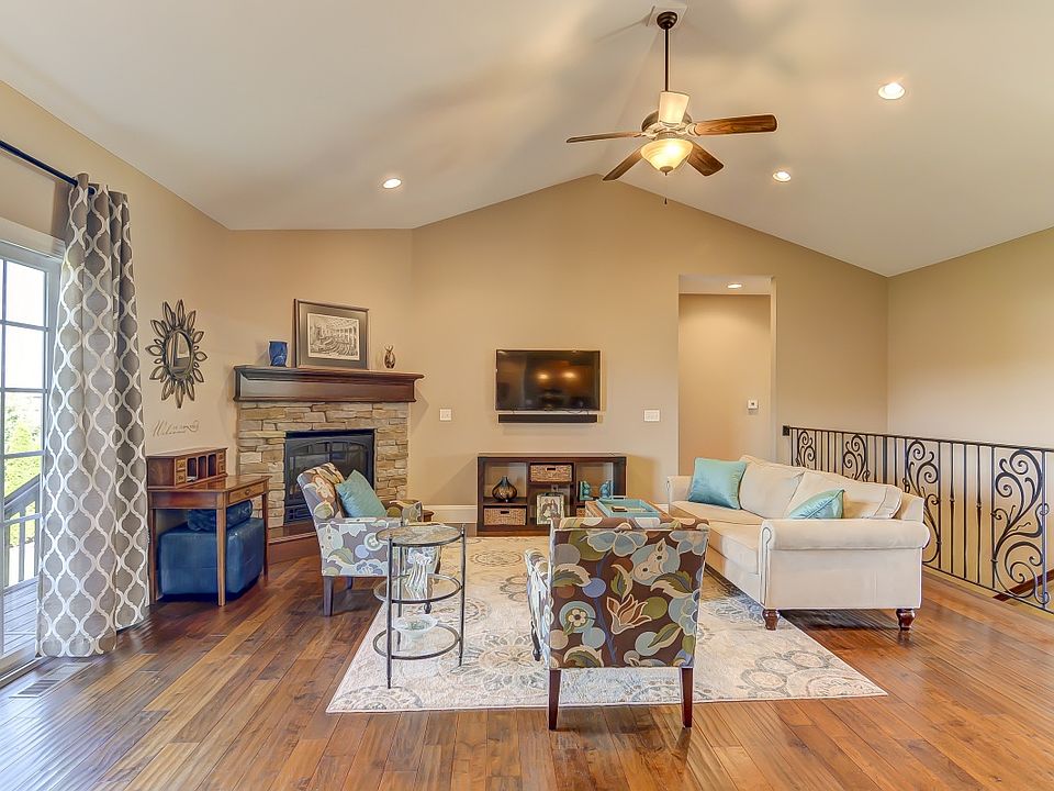 Lots of hardwood floors