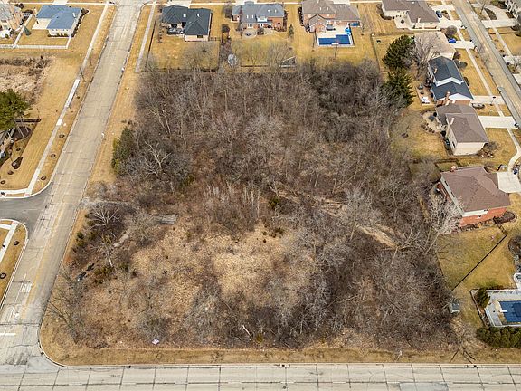 2nd image of 7950 W 143rd St