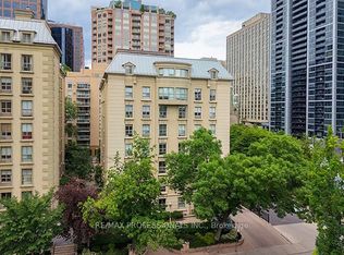 88 Charles St E #702, Toronto, ON M4Y2W7
