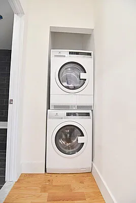 Rented by Bohemia Realty Group | media 32