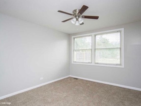 3rd image of 9418 W Willow Ln