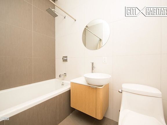 5th image of 687 Driggs Ave APT 2B