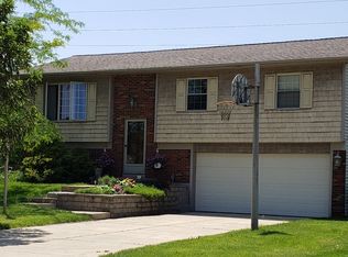 719 Birchwood Dr, Sandusky, OH