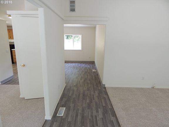 5th image of 9609 NE 386th St