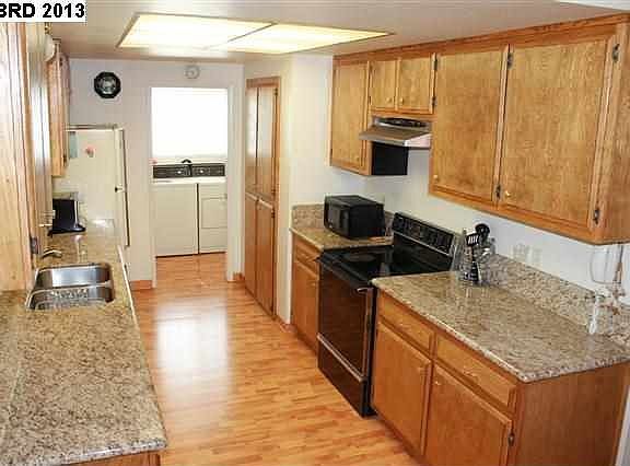 3rd image of 117 Shahan Ct