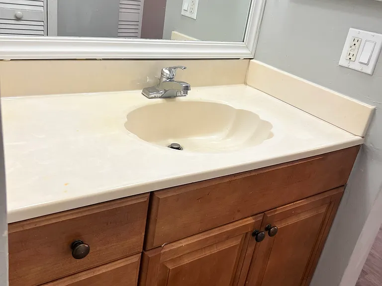 10005 Winding Lake Rd #105 — Photo 5