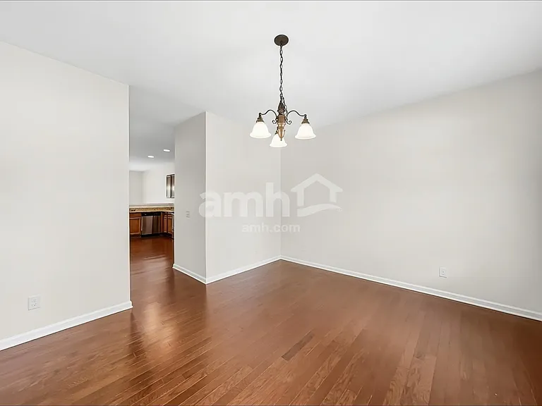 10103 Green Grass Rd — Photo 6