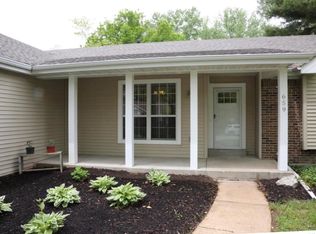 659 Foxtail Dr, Florissant, MO