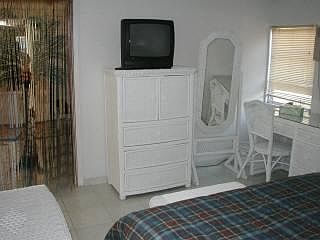 3rd image of 198 Matecumbe Ky