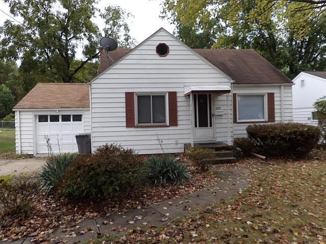 1st image of 2929 Noel Dr