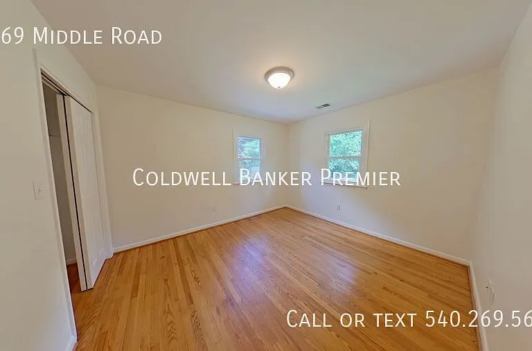 5069 Middle Rd — Photo 9