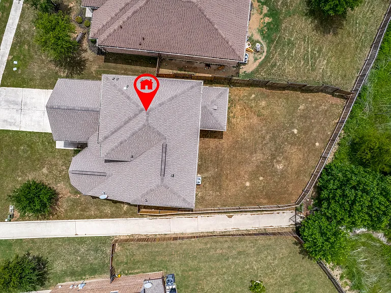 1608 Persimmon Dr — Photo 29