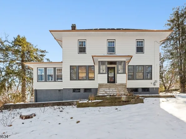 39 Elm St, Butler Boro, NJ 07405