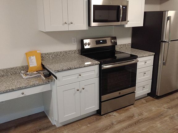 5th image of 6708 46th Ave NW #1