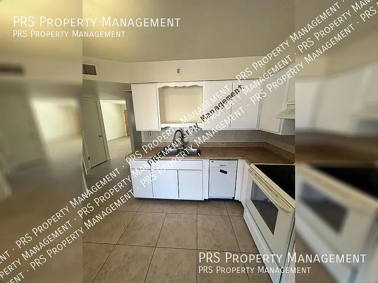 5233 E University Dr #B — Photo 9