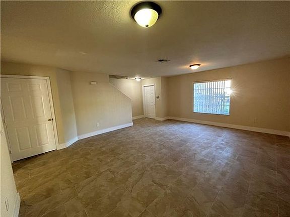 5th image of 5961 Manchester Way #1