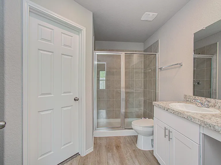 2030 Brixham Bluff Ln — Photo 14