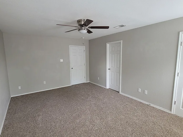 7237 Autumn Run Dr — Photo 6