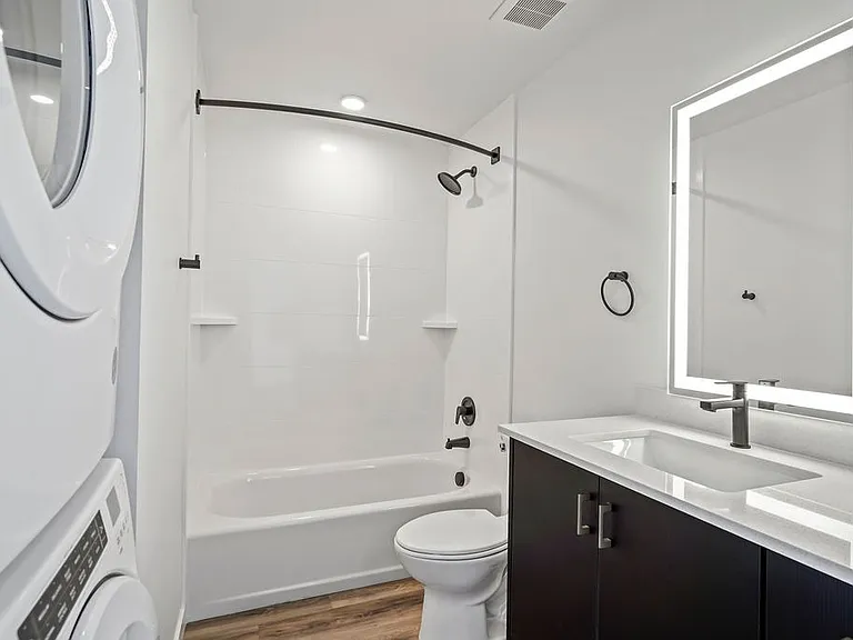 Unit A1: Bathroom/Laundry