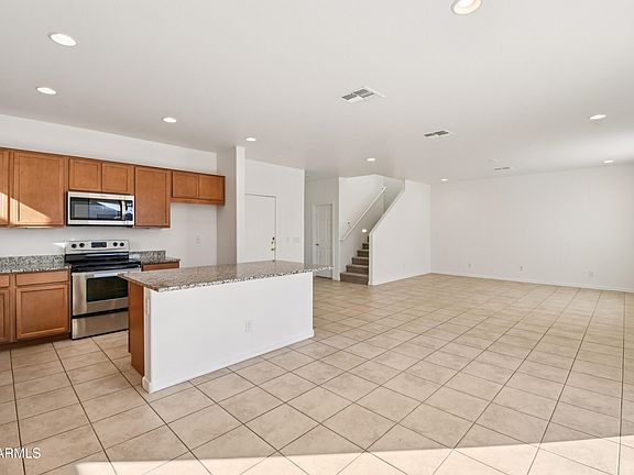 2nd image of 6921 W GWEN Street