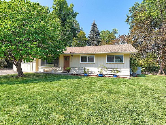 2nd image of 1744 Overland Dr