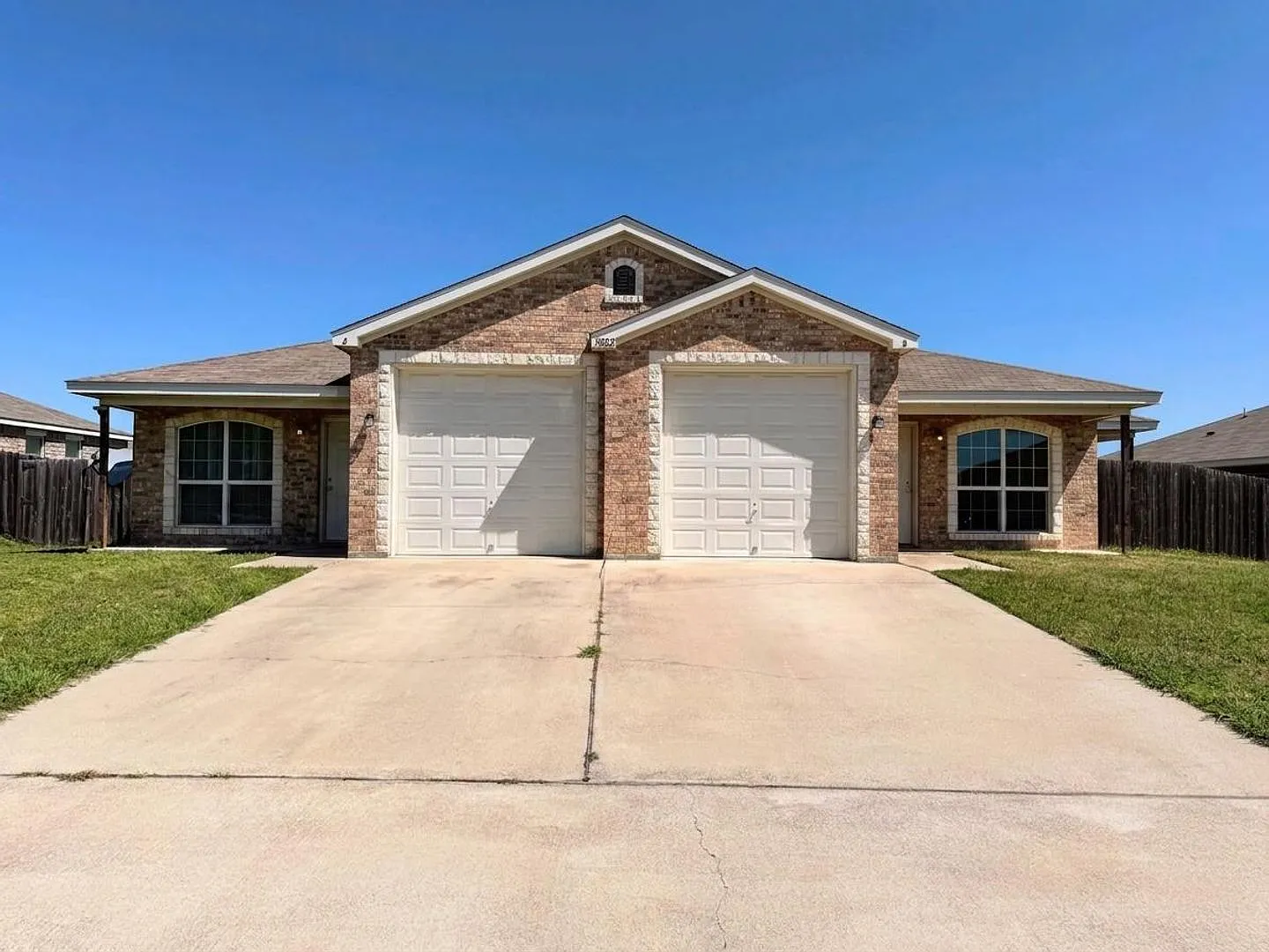 3802 John Chisholm Loop — Photo 1