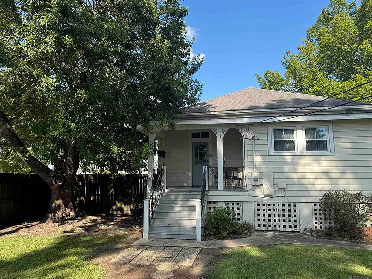 23930 Railroad Ave — Photo 11