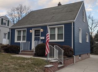 19 Spring St, Freehold, NJ 07728