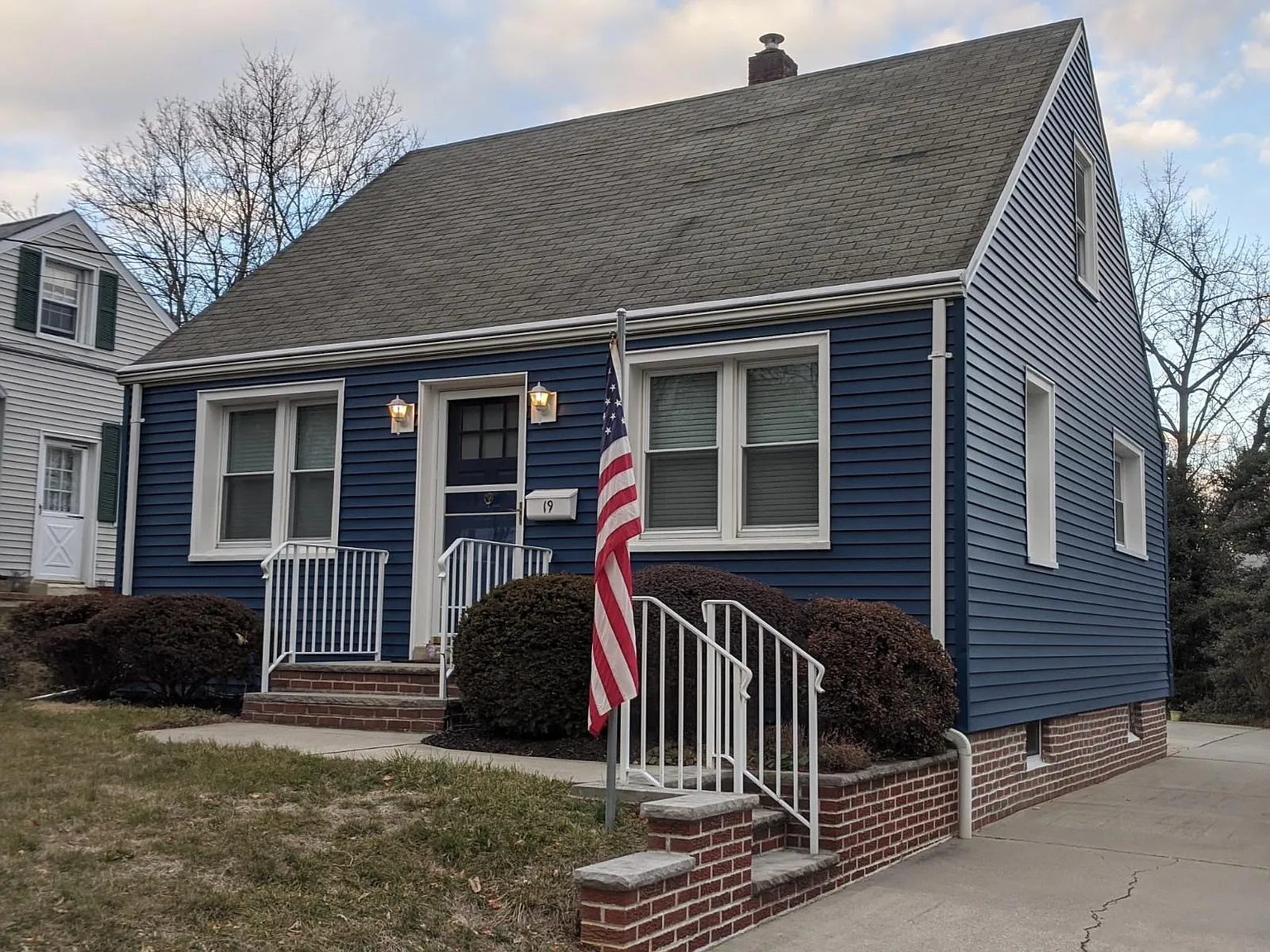 19 Spring St photo 1