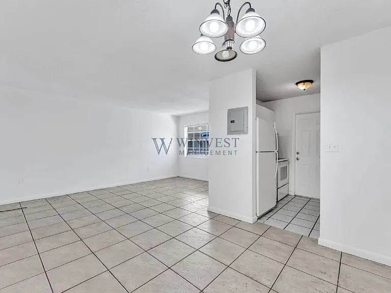 Presidential View Apartments — Photo 50