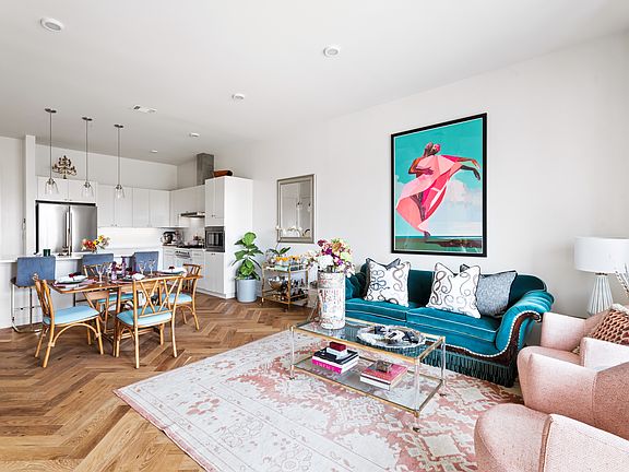 2nd image of 207 W Johanna St #302