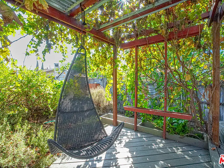 2230 Inez St — Photo 31