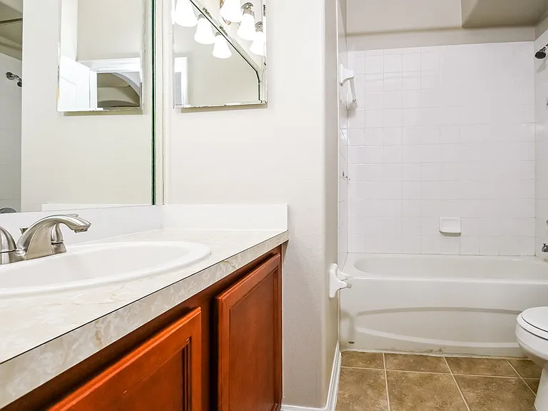 7859 Bristol Park Dr — Photo 15