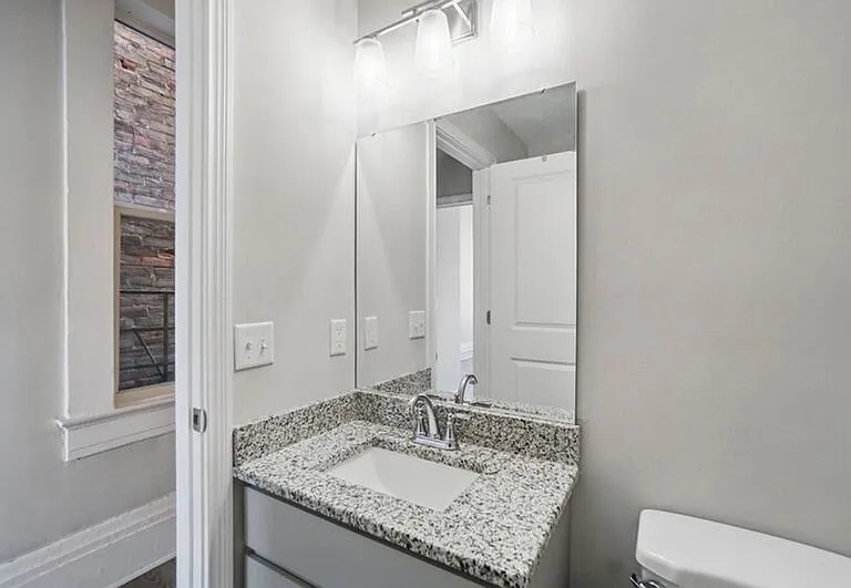 107 W Elder St #B — Photo 17