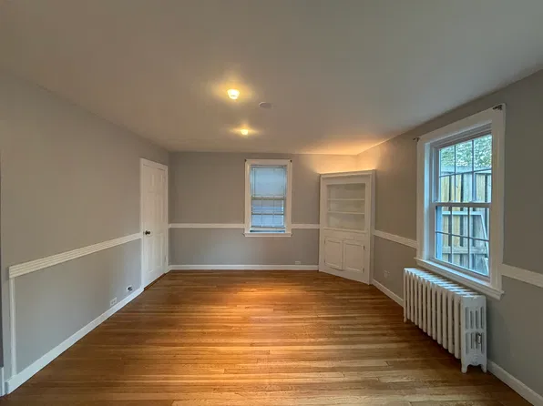 30 Larry Pl, Quincy, MA 02169