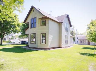 202 5th St, River Falls, WI 54022