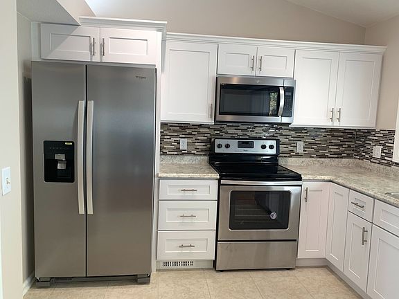 5th image of 4697 Meadow Lake Dr SE
