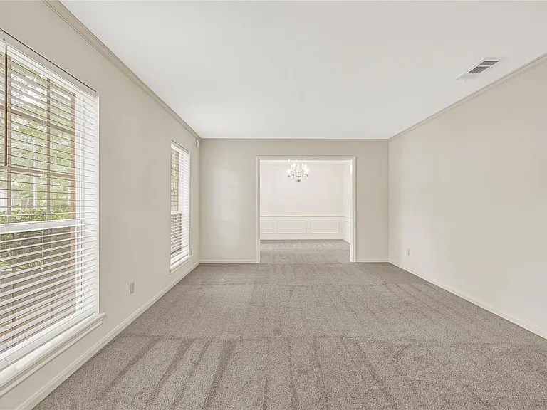 5702 Vestavia Dr — Photo 5
