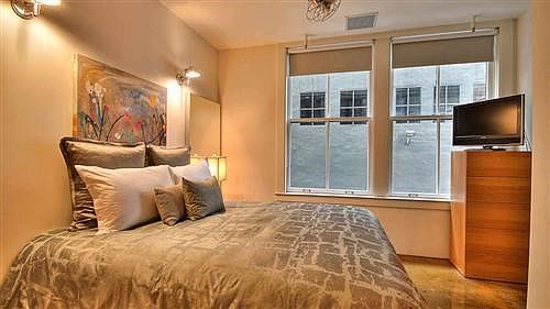 5th image of 410 Jessie St #201