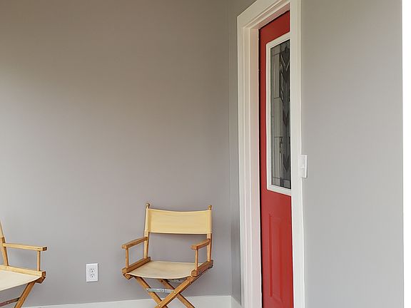 2nd image of 818 Flat St NE