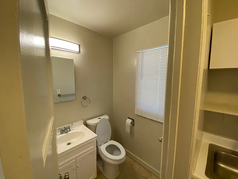 478 Landfair Ave — Photo 16