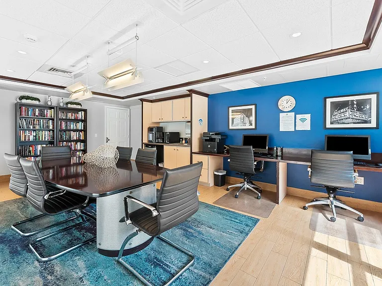 350 SE 2nd St #2960 — Photo 43