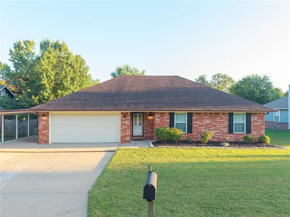 603 J St, Barling, AR 72923