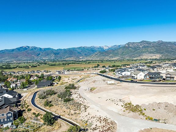 5th image of 1259 E Wildflower Cir #222