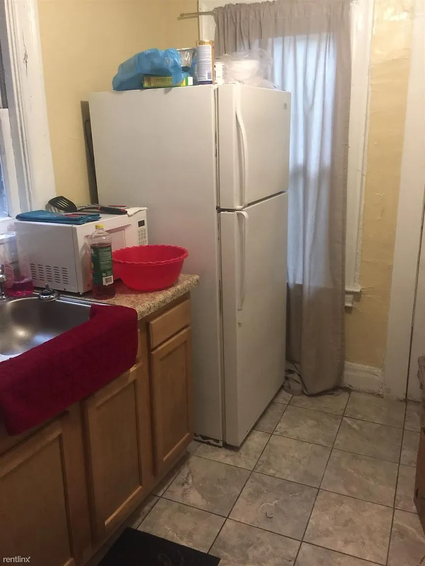 1437 Crafton Blvd photo 1