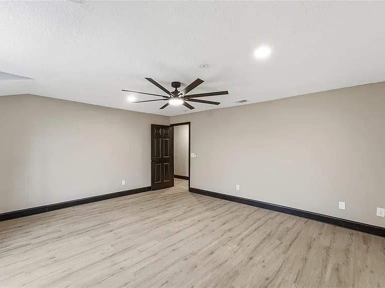 14728 Henson Rd — Photo 16