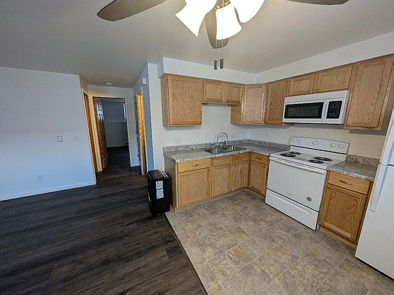 3rd image of 268 S Paw Paw St