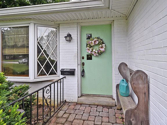 4th image of 106 Wrenwood Ln